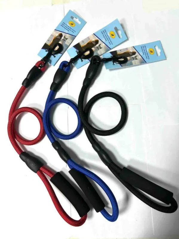 Lesă Engros pentru Câini Tip Coardă cu Mâner Ergonomic, model 2382