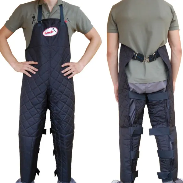 Pantaloni de protectie. La comanda. Livrare in 15 zile.
