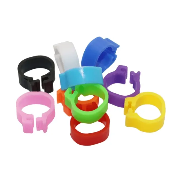 Set 100 cleme clipsuri de plastic 8 mm porumbei sau alte pasari Multicolor